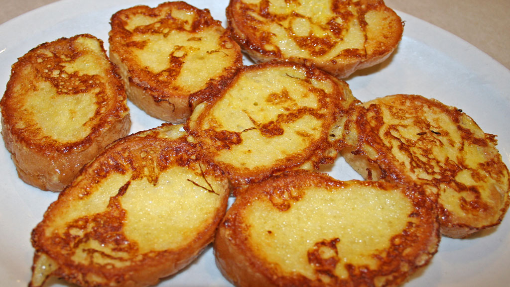 tost śniadaniowy