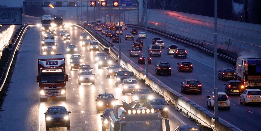 korki na holenderskich autostradach